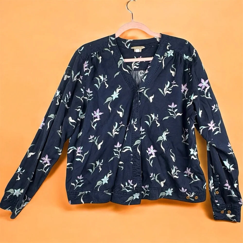 Duluth Trading Company Floral Tencel Printed Wrap Shirt Large Biodegradable Luxe - Picture 2 of 11